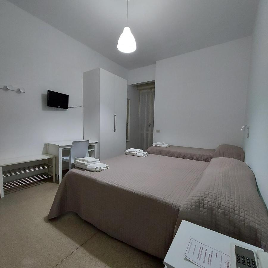 Hotel Villa Alberta B&B Чезенатико Экстерьер фото